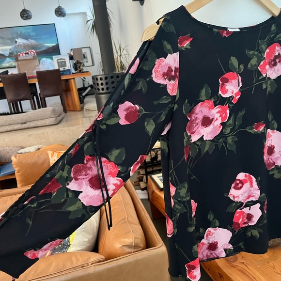 Aritzia Wilfred Pozzi Blouse - Picture 4 of 5